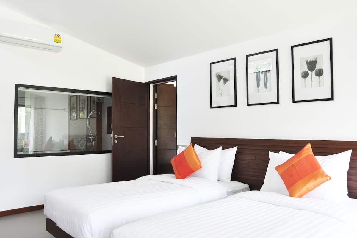 Deluxe Twin Bed with Garden View | Blackout curtains, free WiFi