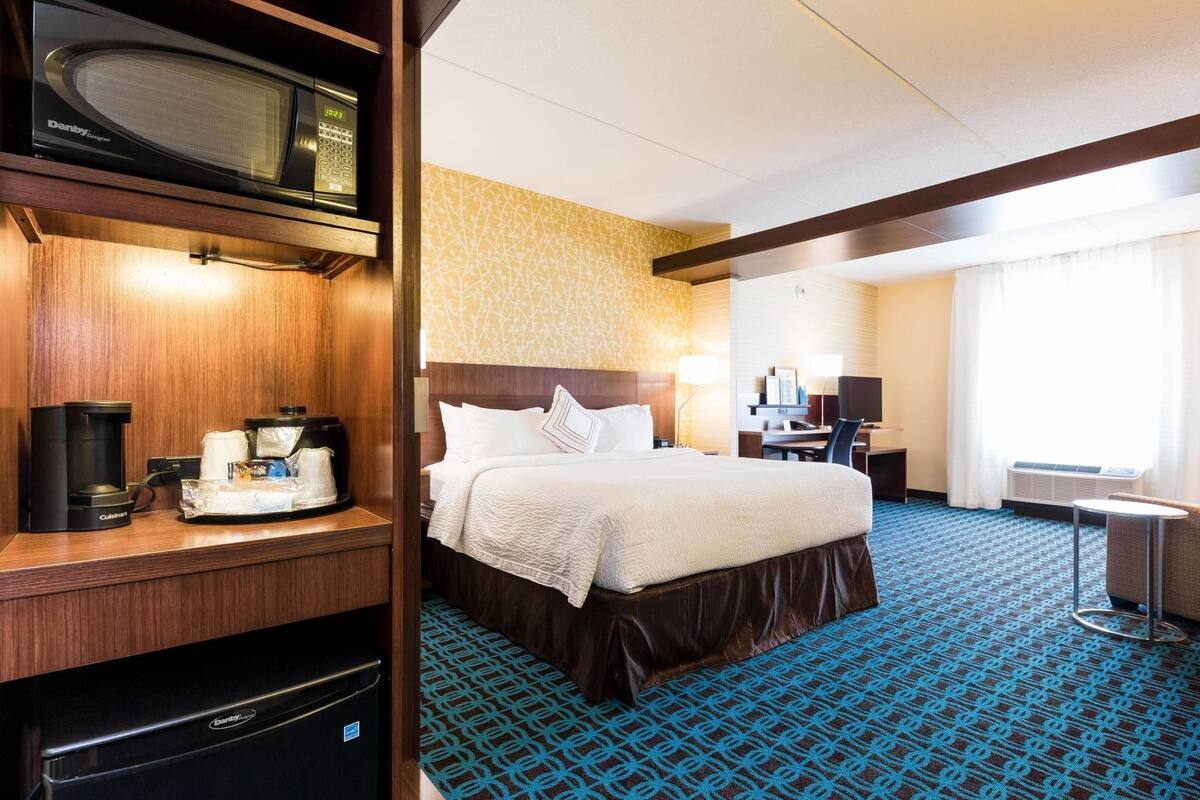 In-room safe, desk, iron/ironing board, free cribs/infant beds