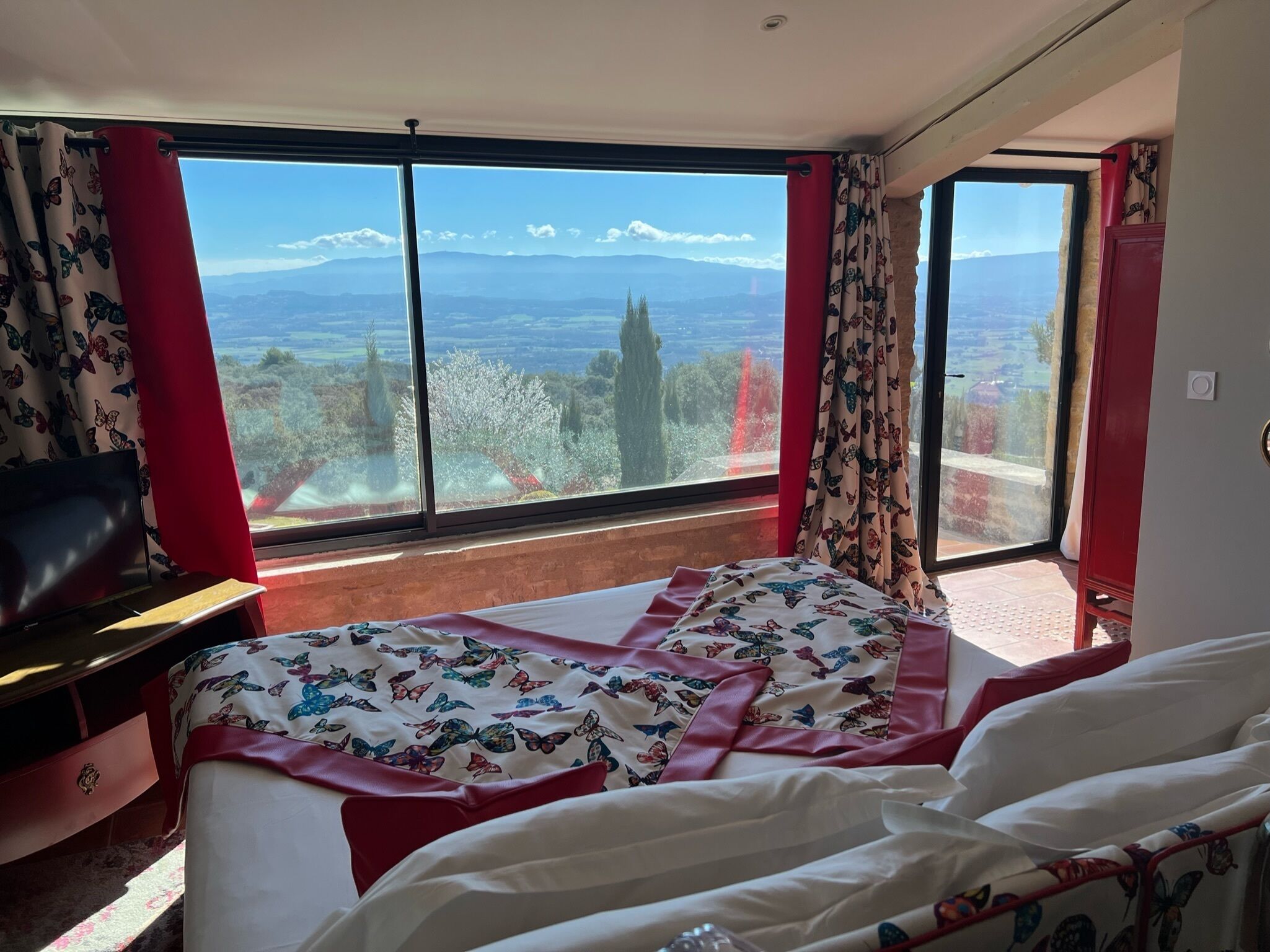 panoramic room | 1 bedroom, premium bedding, in-room safe, desk