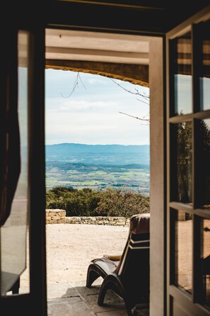 Habitación clásica, en el área del jardín | Vista desde la habitación
