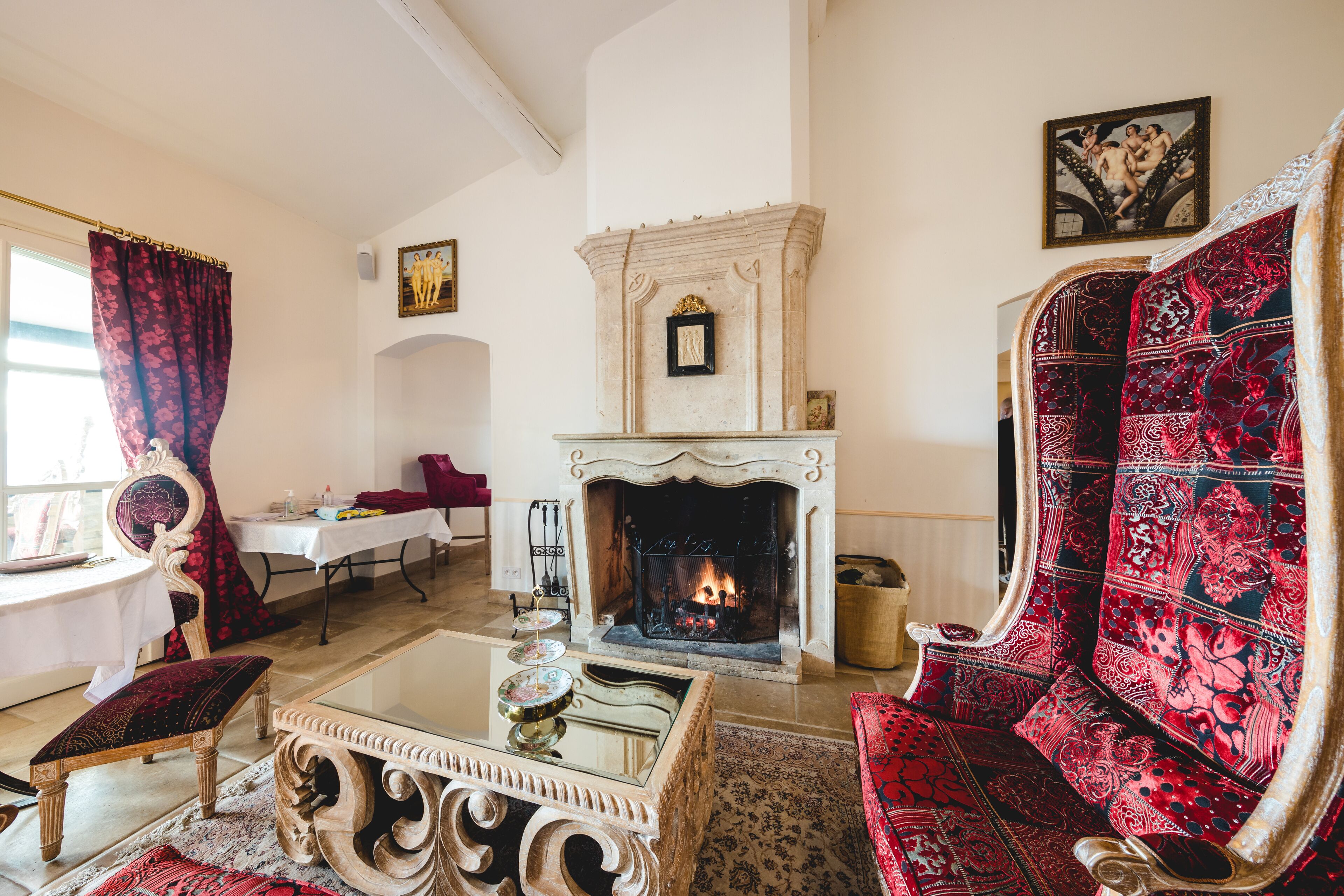 lunch and dinner served, french cuisine