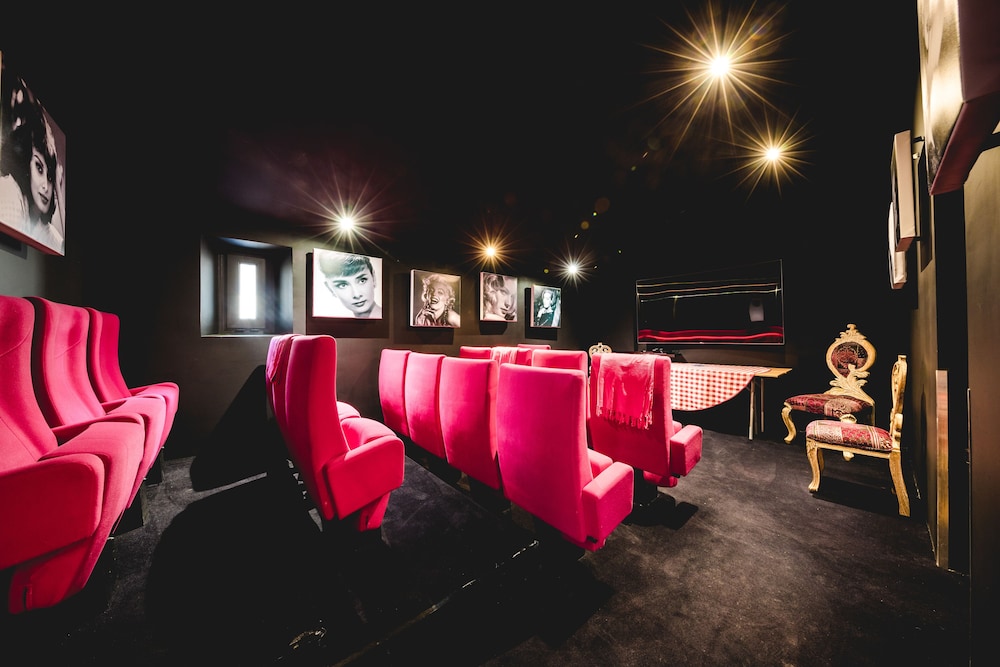 Le Palais d'Aglaé by null