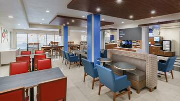 Ilmainen päivittäinen buffetaamiainen