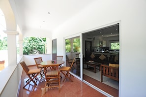 Three-Bedroom Apartment FF | Balcony