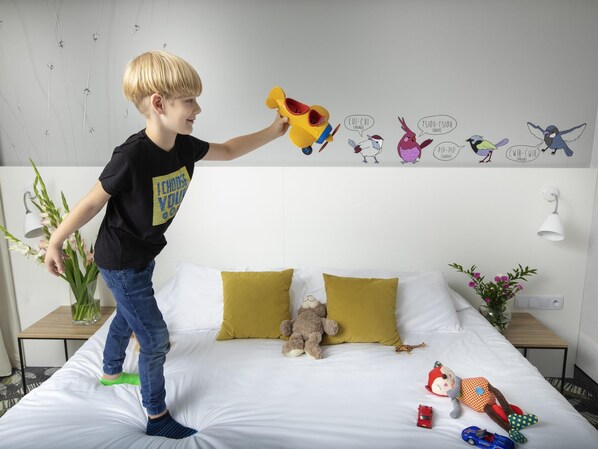 Escritorio, insonorización, wifi gratis y ropa de cama 