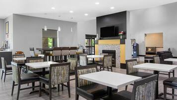 Free daily full breakfast