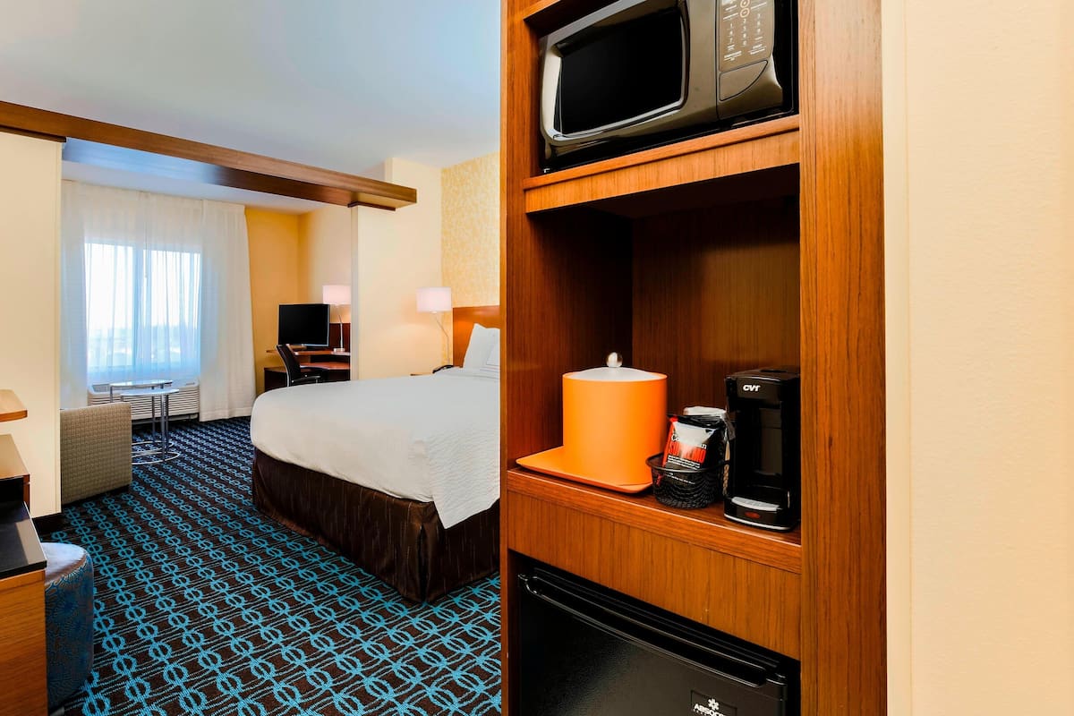 in-room safe, desk, laptop workspace, iron/ironing board