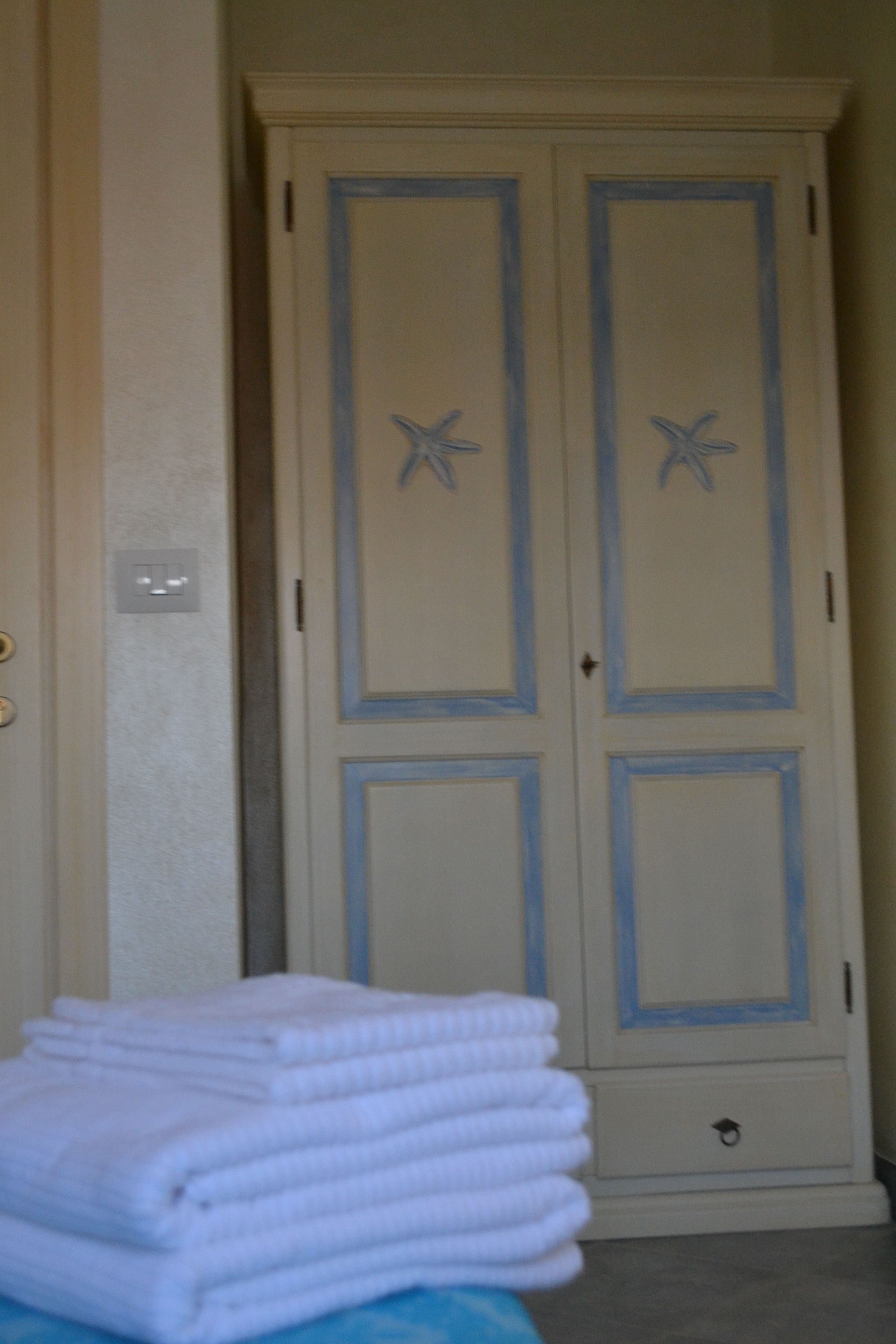 Quarto triplo conforto | Roupas de cama premium, edredons de pluma