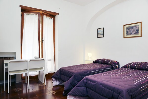 Triple Room (Mia) | 1 bedroom, premium bedding, desk, iron/ironing board