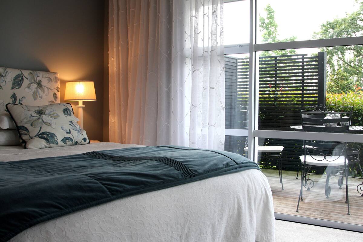 Habitación Deluxe (The Oakview Suite) | Sistema de insonorización, wifi gratis, ropa de cama