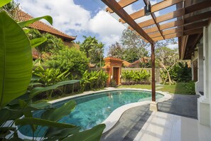 Two Bedroom Pool Villa | Balkongutsikt