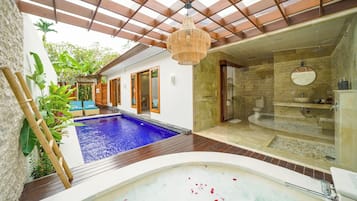 Biệt thự, 1 phòng ngủ, bồn tắm thủy lực | Phòng tắm | Đồ dùng nhà tắm miễn phí, áo choàng tắm, chậu vệ sinh/vòi rửa