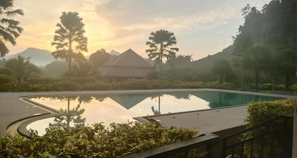 Takhun Mountain View Hotel