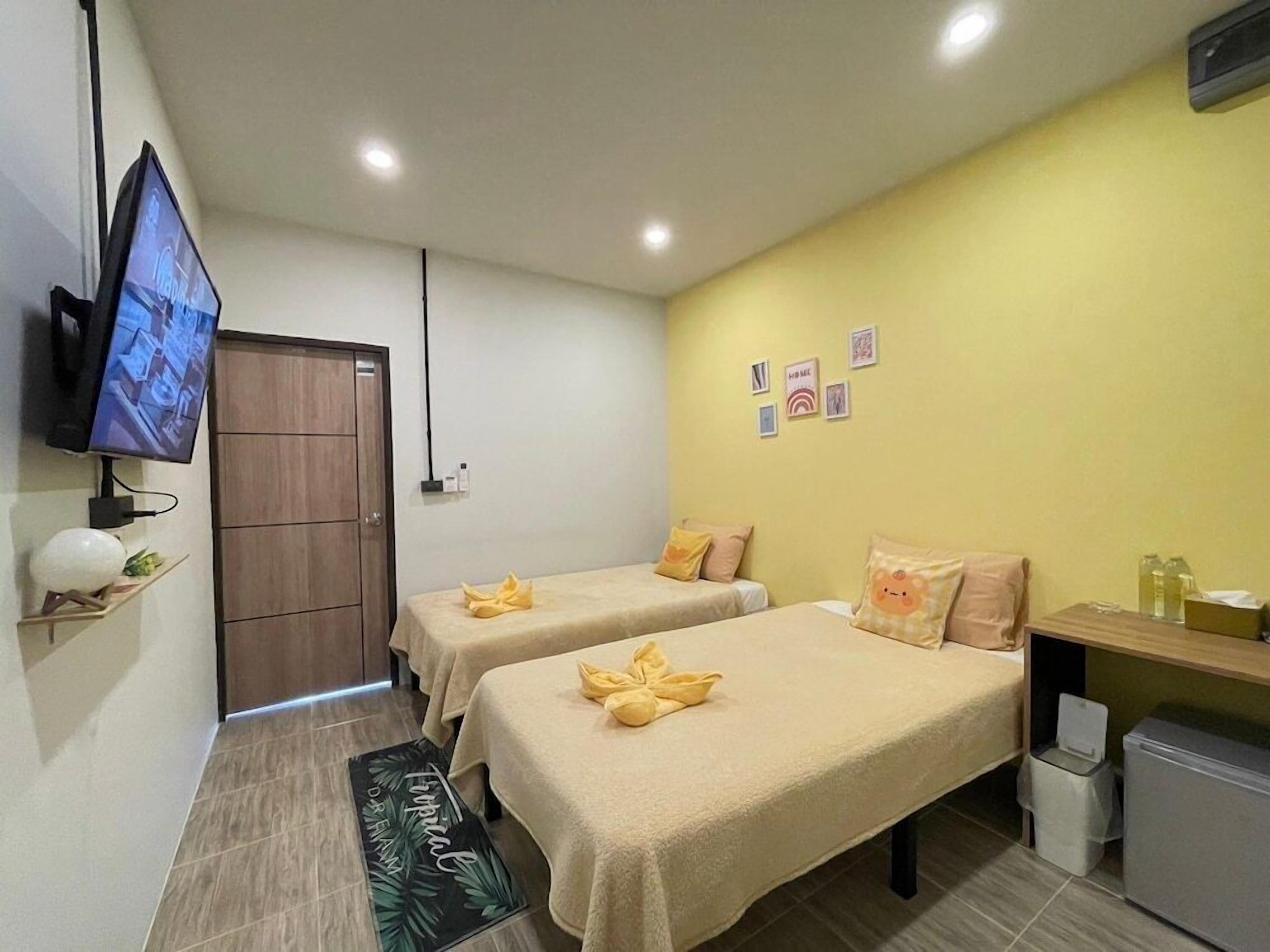 Caja de seguridad en la habitación y decoración personalizada 