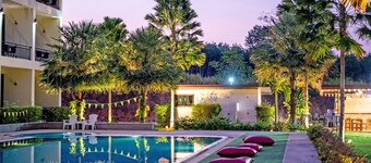 Takhun Mountain View Hotel