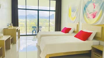 Caja de seguridad en la habitación y decoración personalizada