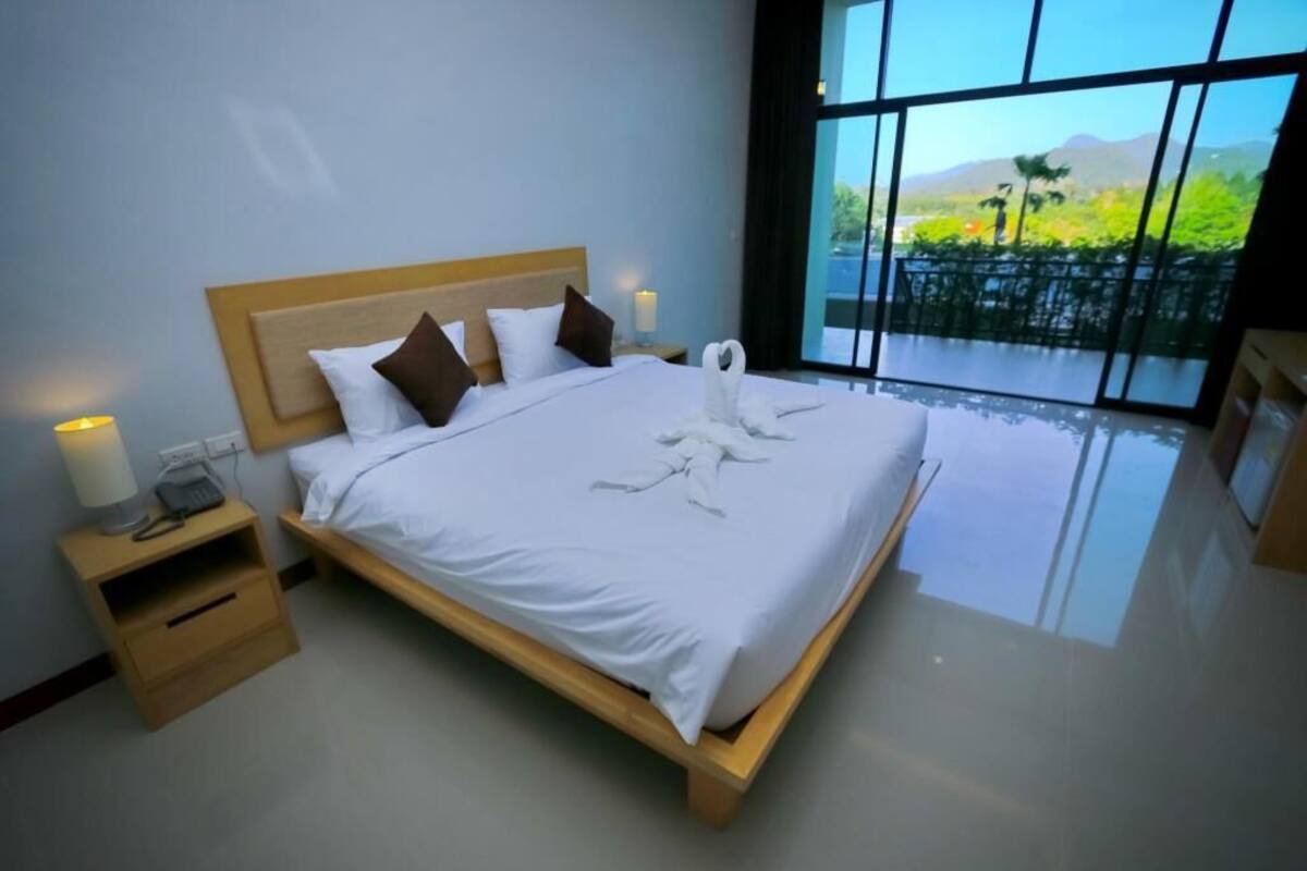 Safe på rommet, individuelt dekorert og skrivebord