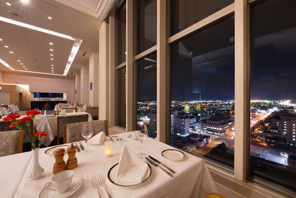 Frühstück, Mittagessen, Abendessen, osteuropäische Küche