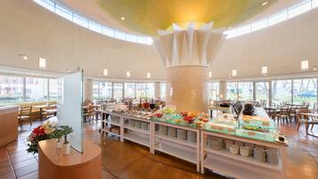 Desayuno buffet (JPY 1944 por persona)