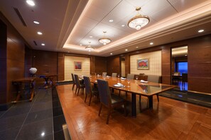 Breakfast, lunch and dinner served  - Grand Hotel New Oji (Tomakomai)