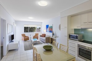 Appartement, 3 chambres | Coffre-fort, bureau, rideaux d’obscurcissement