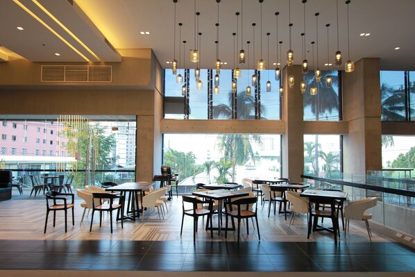 Frühstück, Mittagessen, Abendessen, internationale Küche