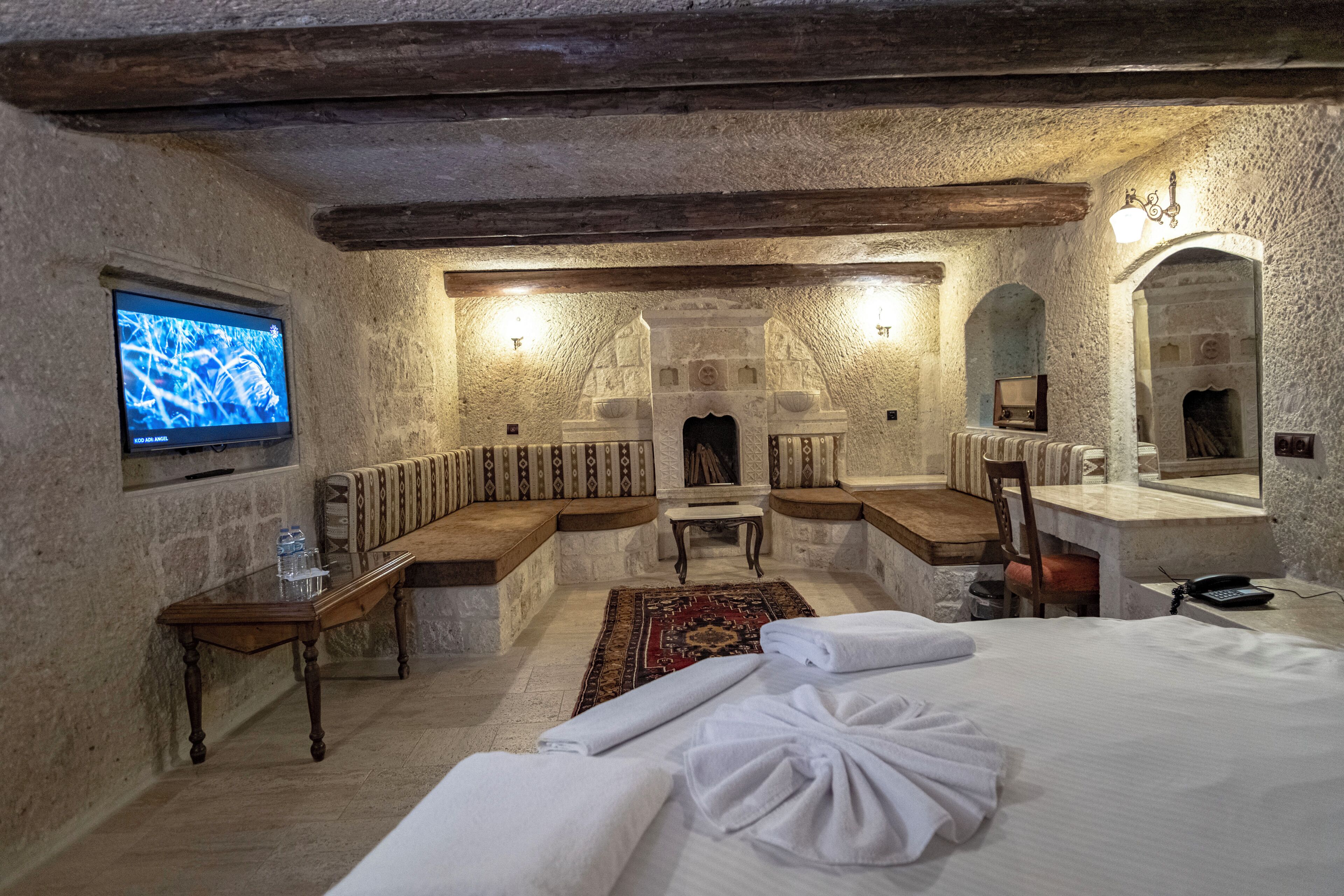 1 bedroom, in-room safe, individually decorated, individually furnished