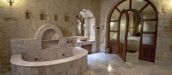 Kemerhan Hotel & Cave Suites