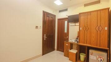 Minibar, Schreibtisch, schallisolierte Zimmer, kostenloses WLAN