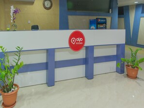 Reception - OYO 2501 Kailas Holiday Inn Kovalam (Neyyattinkara)