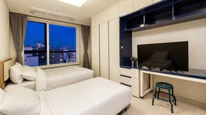 Twin Room (K) | Down comforters, Tempur-Pedic beds, individually decorated