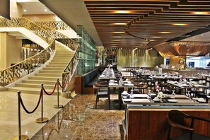 매일 뷔페 아침 식사(1인당 MYR 48)