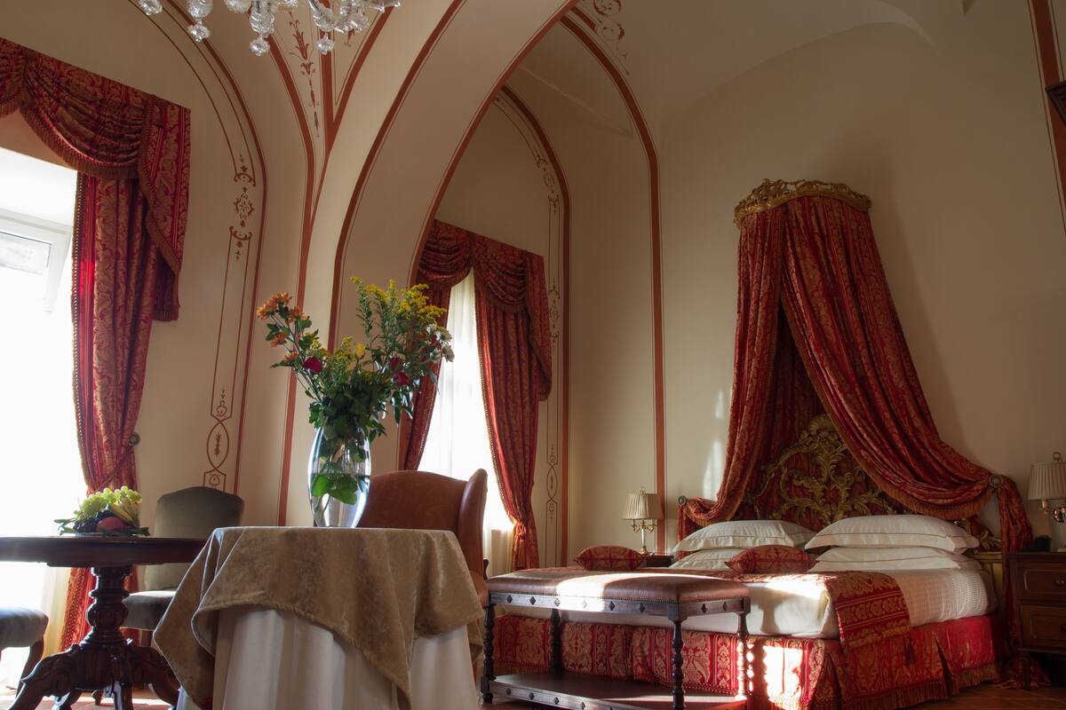 Zimmer (Castle) | Ausblick vom Zimmer