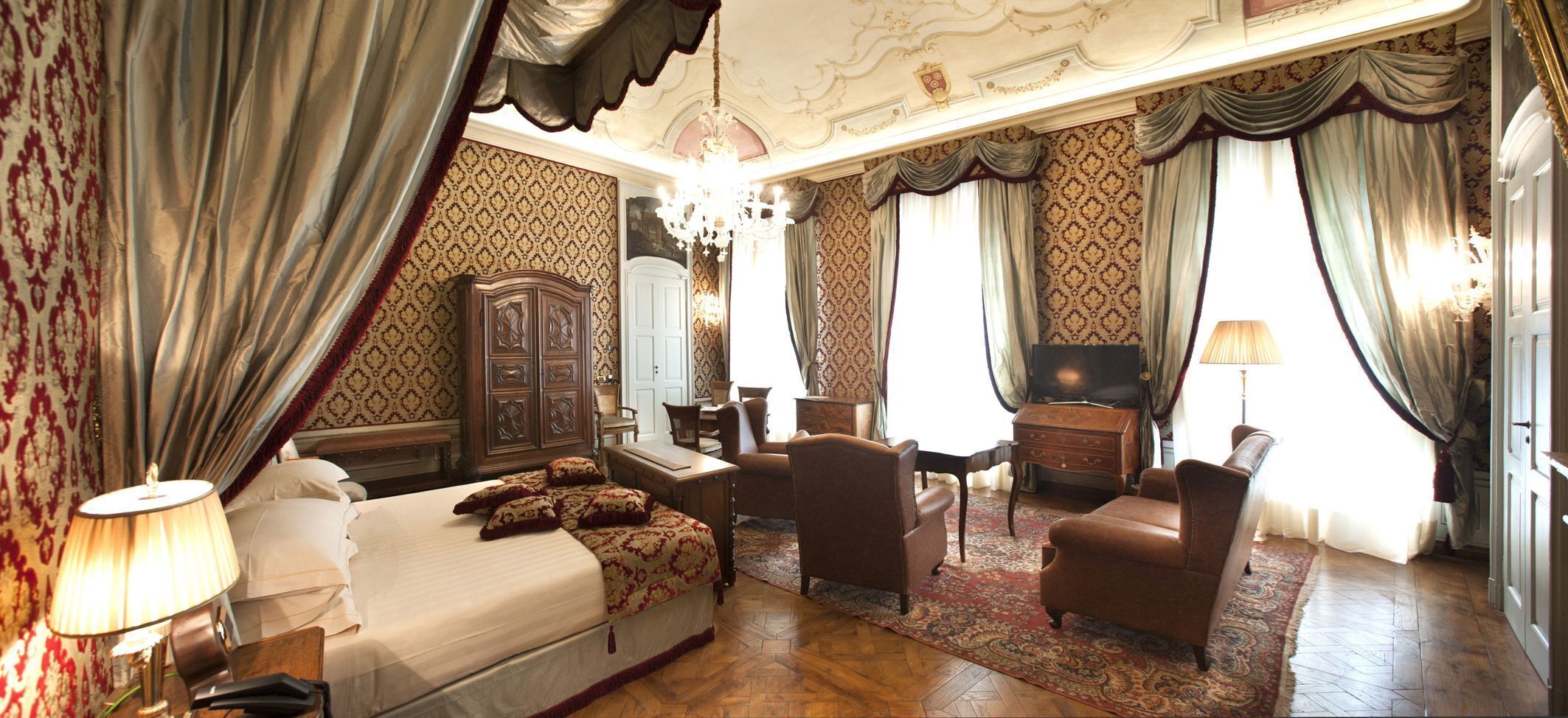 Premium bedding, minibar, in-room safe, individually decorated