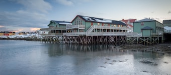 Grønnbuene Rorbu Hotel