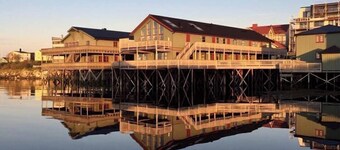 Grønnbuene Rorbu Hotel