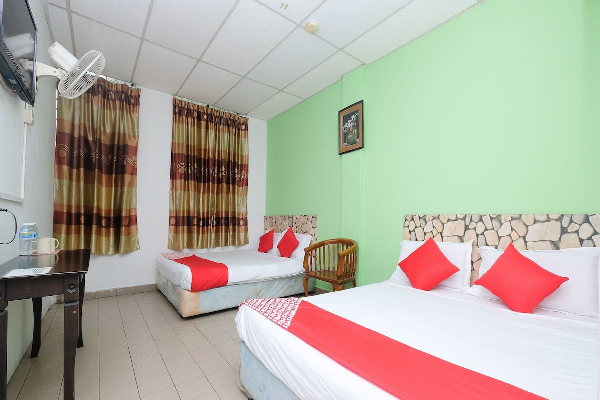 Family Suite | Free WiFi, bed sheets