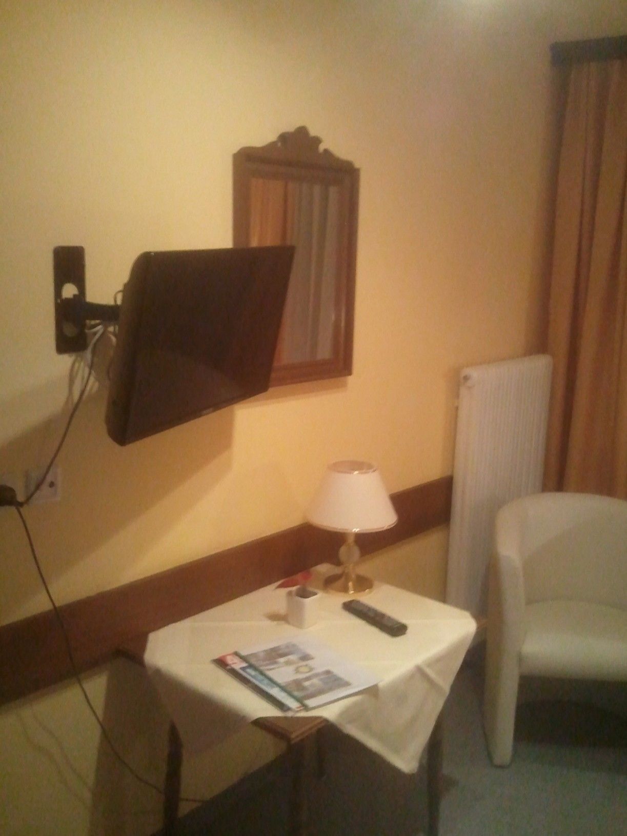 single room, balcony, mountain view | room service – dining