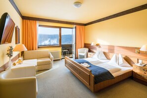 View from room - Ferienhotel Knollhof (Ramsau am Dachstein)