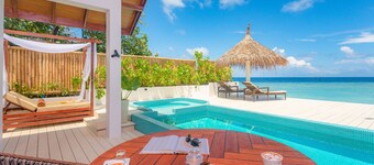 Malahini Kuda Bandos Resort