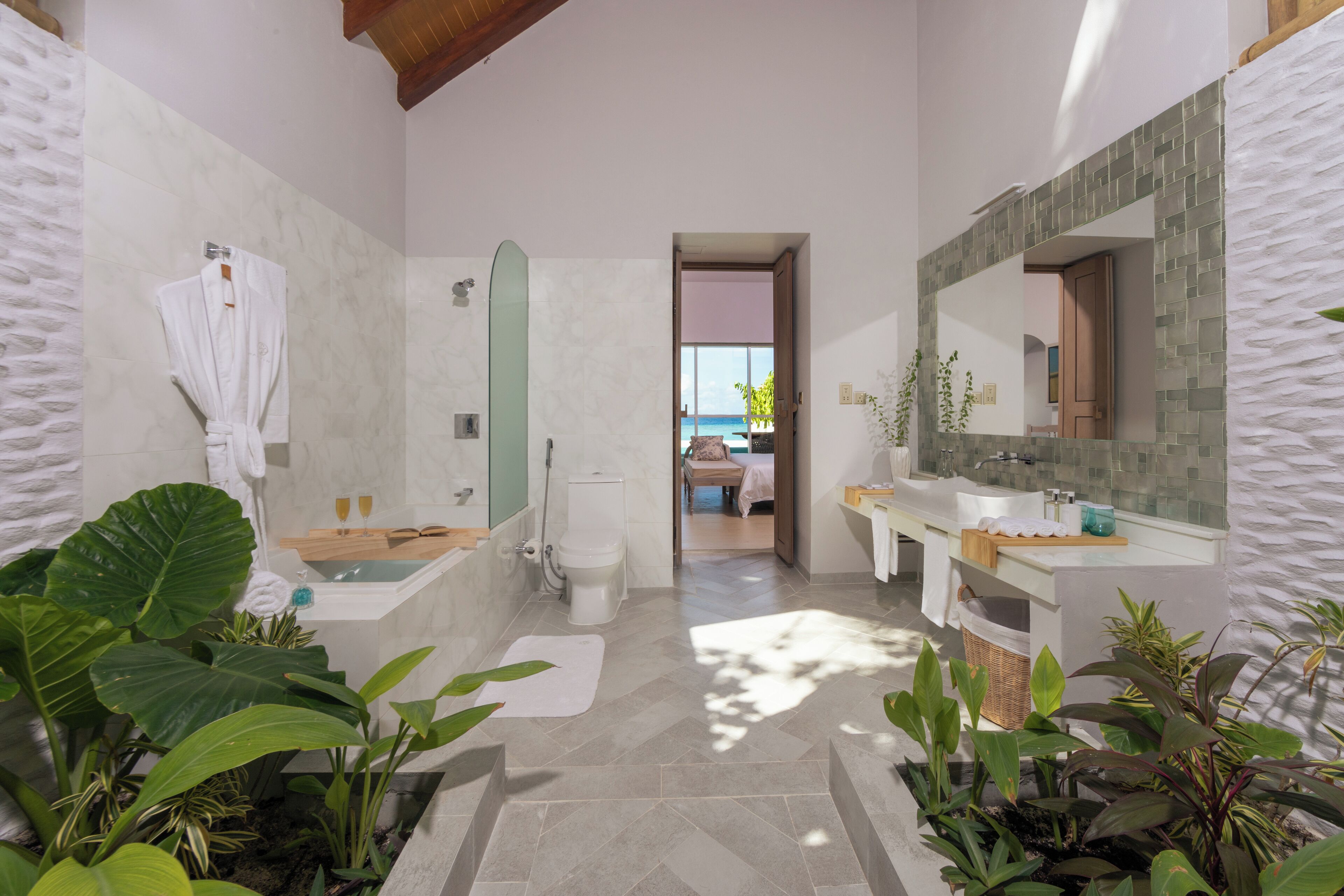 1 bedroom, minibar, in-room safe, blackout curtains