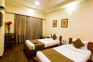 1 bedroom, premium bedding, desk, iron/ironing board
