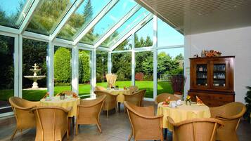 Daily buffet breakfast (EUR 19 per person)