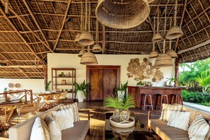 Bar (on property) - Zawadi Hotel Zanzibar - All Inclusive (Dongwe)