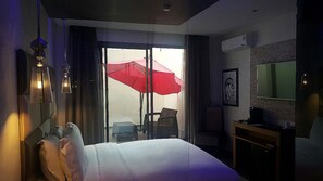 Chambre Deluxe avec lits jumeaux | Minibar, coffres-forts dans les chambres, bureau, lits bébé (gratuits)