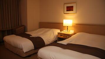 Down comforters, free WiFi, bed sheets