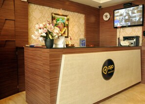 Lobby - OYO 2033 Grand Plazza (Coimbatore)
