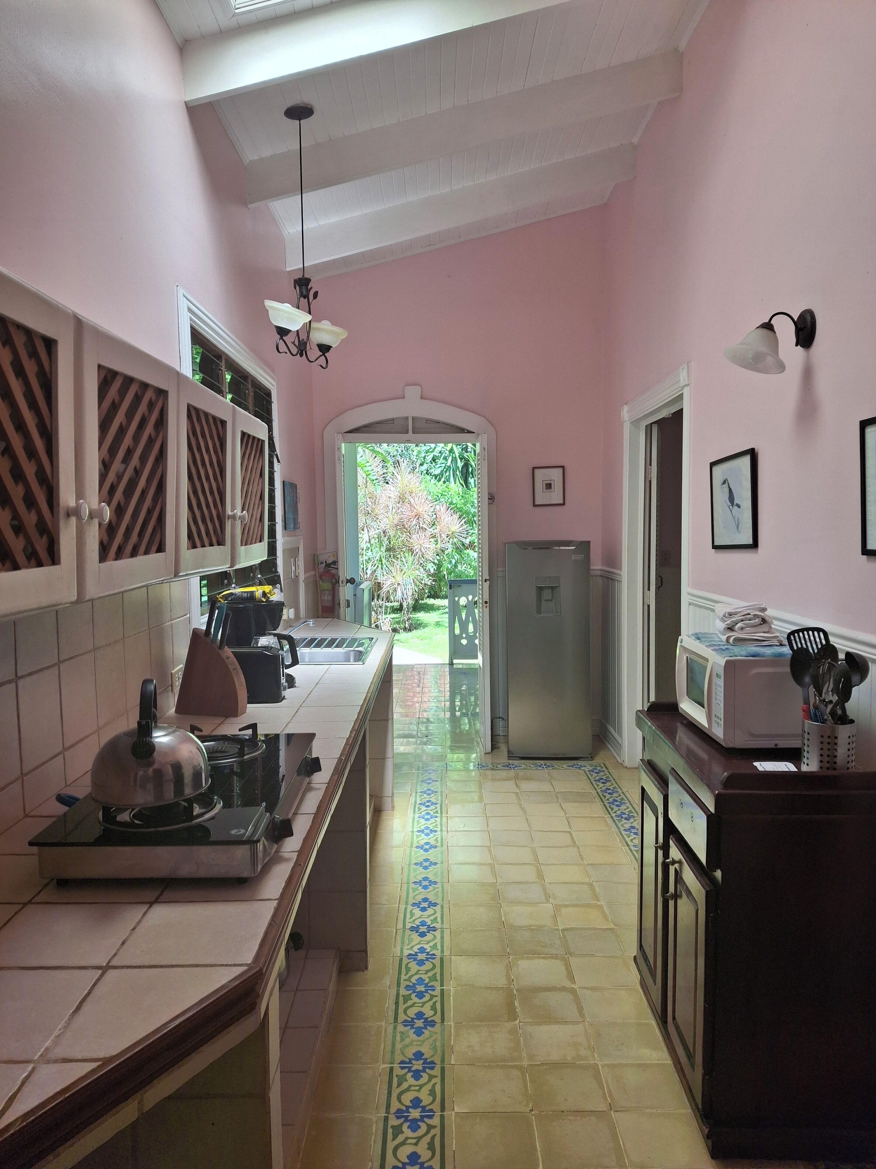 family cottage, 2 bedrooms | private kitchen | fridge, coffee/tea maker, electric kettle, toaster