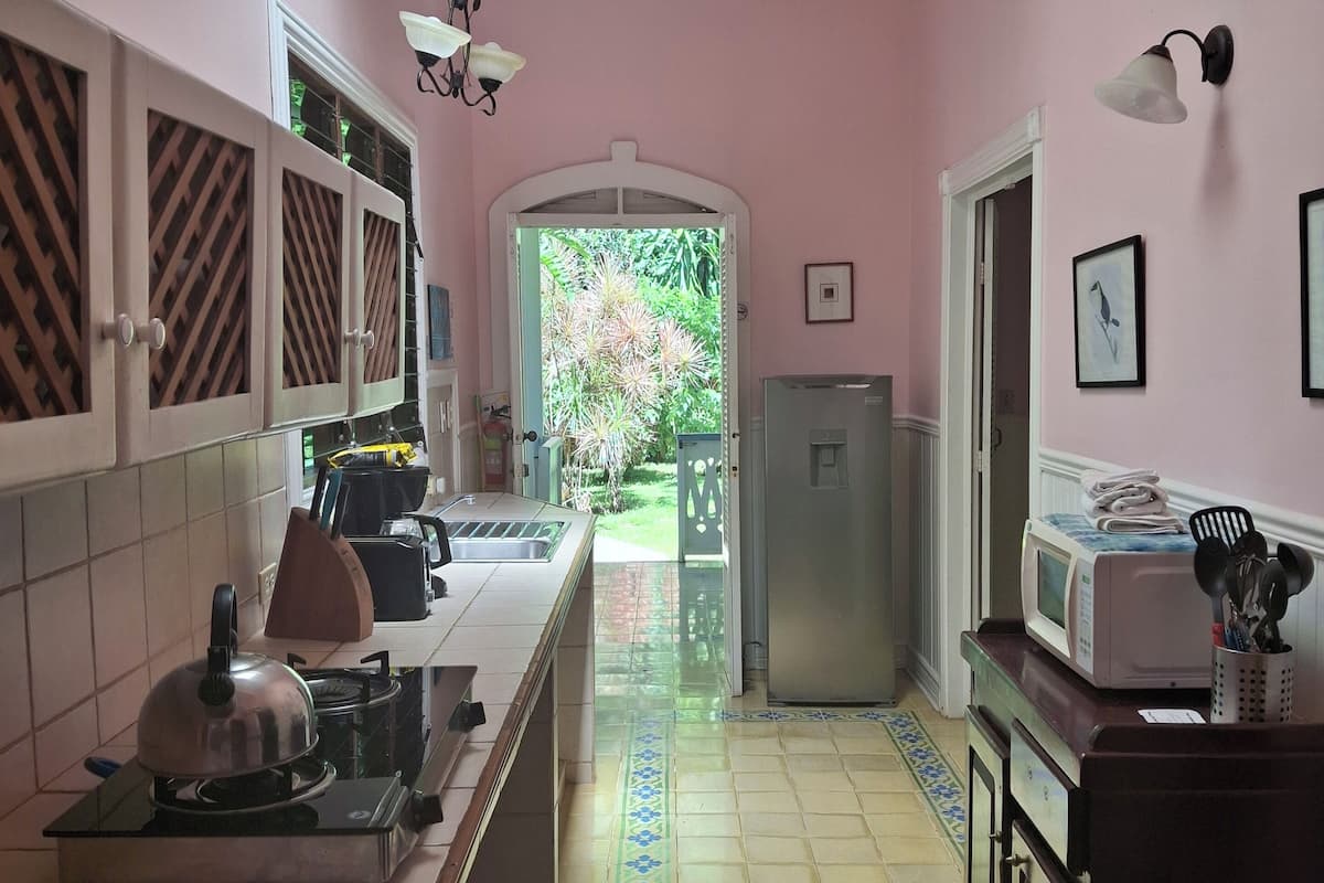 family cottage, 2 bedrooms | private kitchen | fridge, coffee/tea maker, electric kettle, toaster