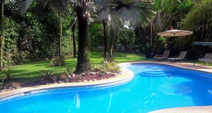 Playa Negra Guesthouse